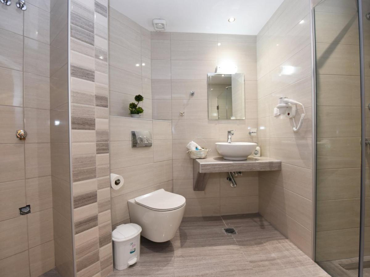 Sabbia Apartments Seafront By Rentalspro Services - Nea Moudania Halkidiki Eksteriør bilde